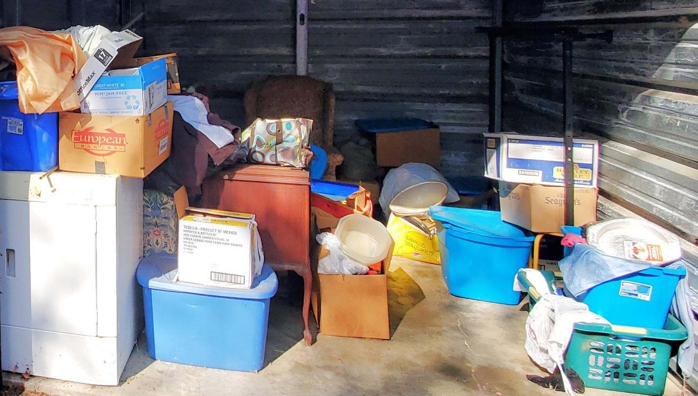 Storage Unit Auction in Vicksburg, MS at Red Dot Storage 104 ends on